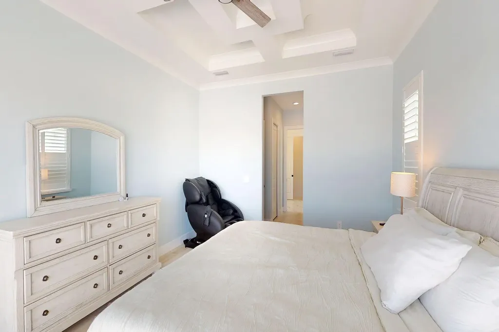 3697 Sapphire Cove Circle Naples FL 34114