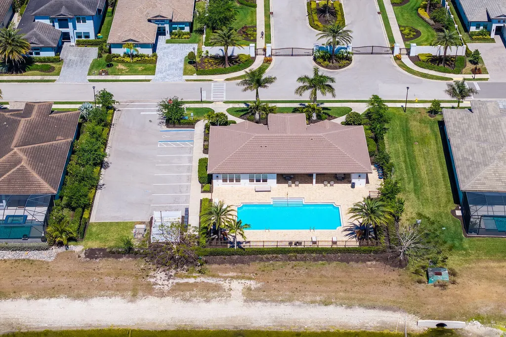 3697 Sapphire Cove Circle Naples FL 34114