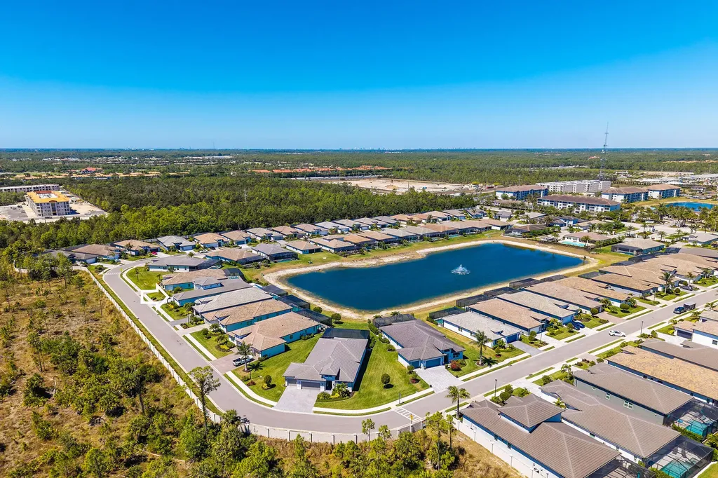 3697 Sapphire Cove Circle Naples FL 34114