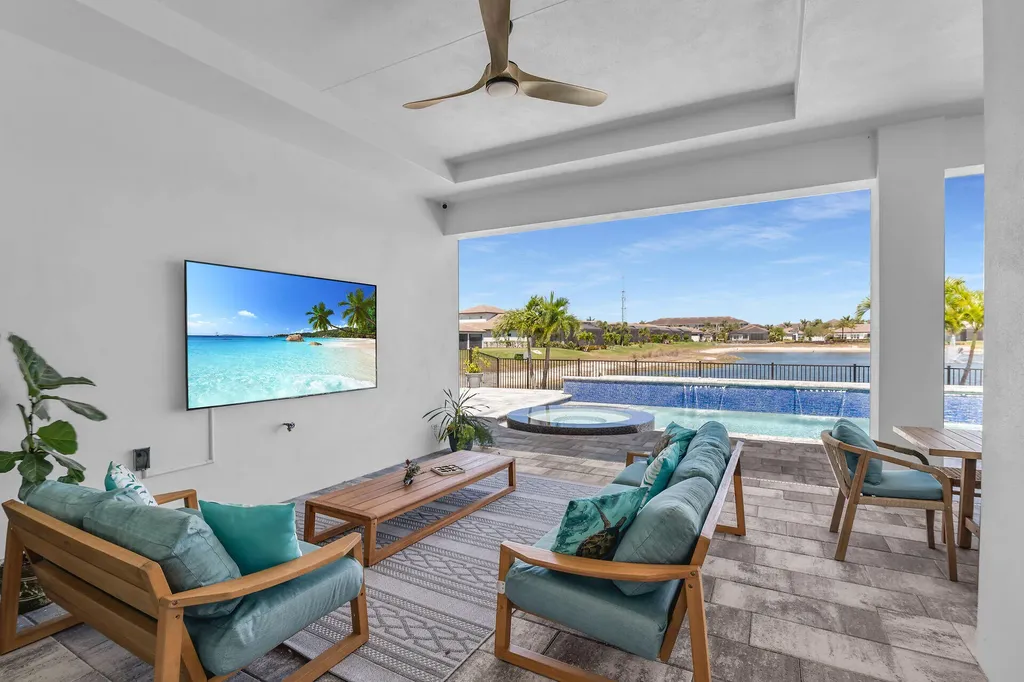 3697 Sapphire Cove Circle Naples FL 34114