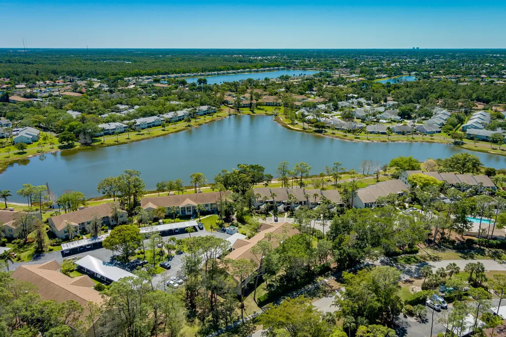 1706 Kings Lake Naples FL 34112
