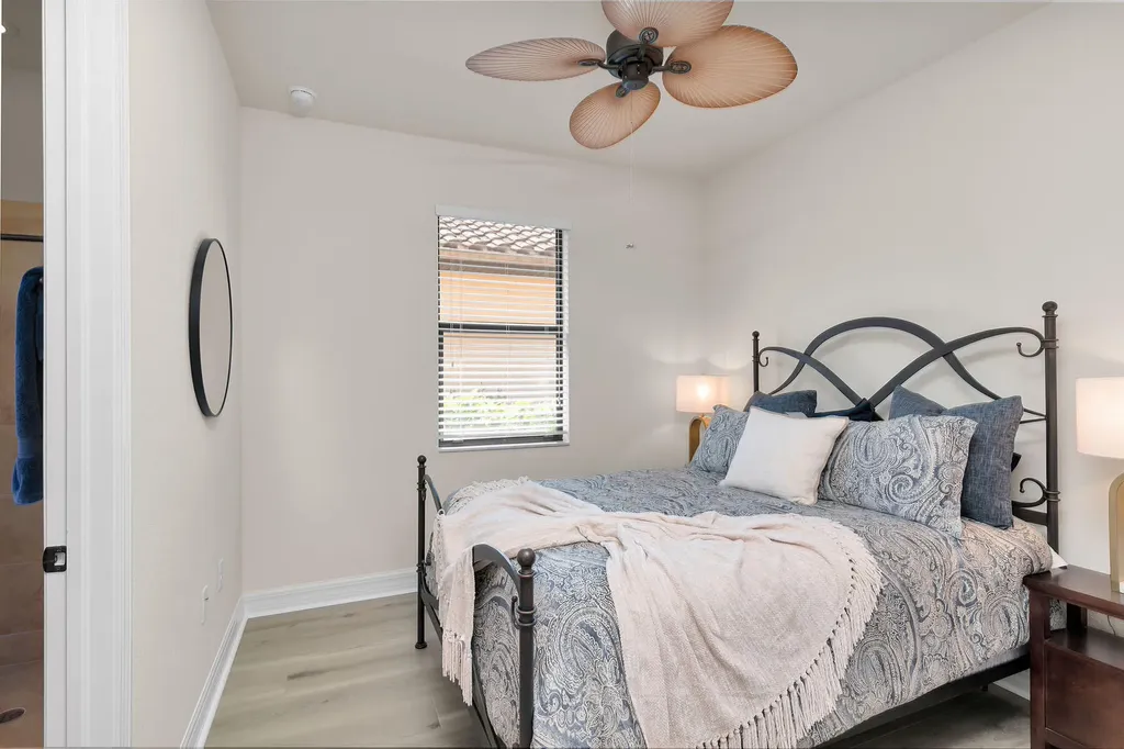 2938 Aviamar Circle Naples FL 34114