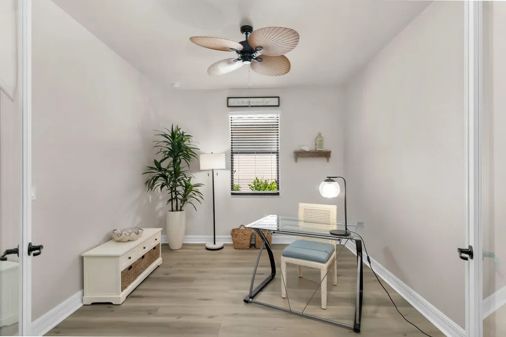 2938 Aviamar Circle Naples FL 34114