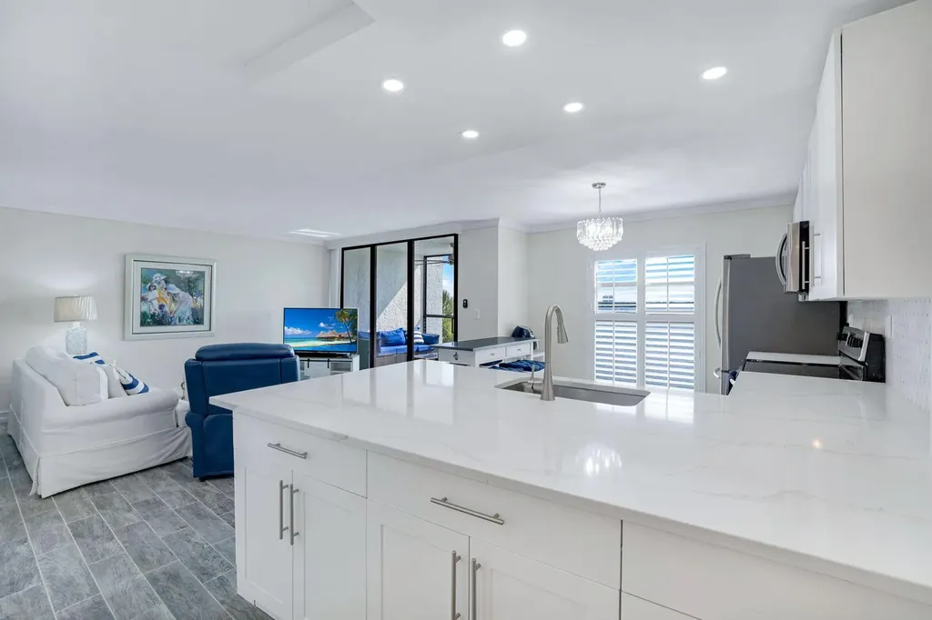 1085 Bald Eagle Drive Marco Island FL 34145