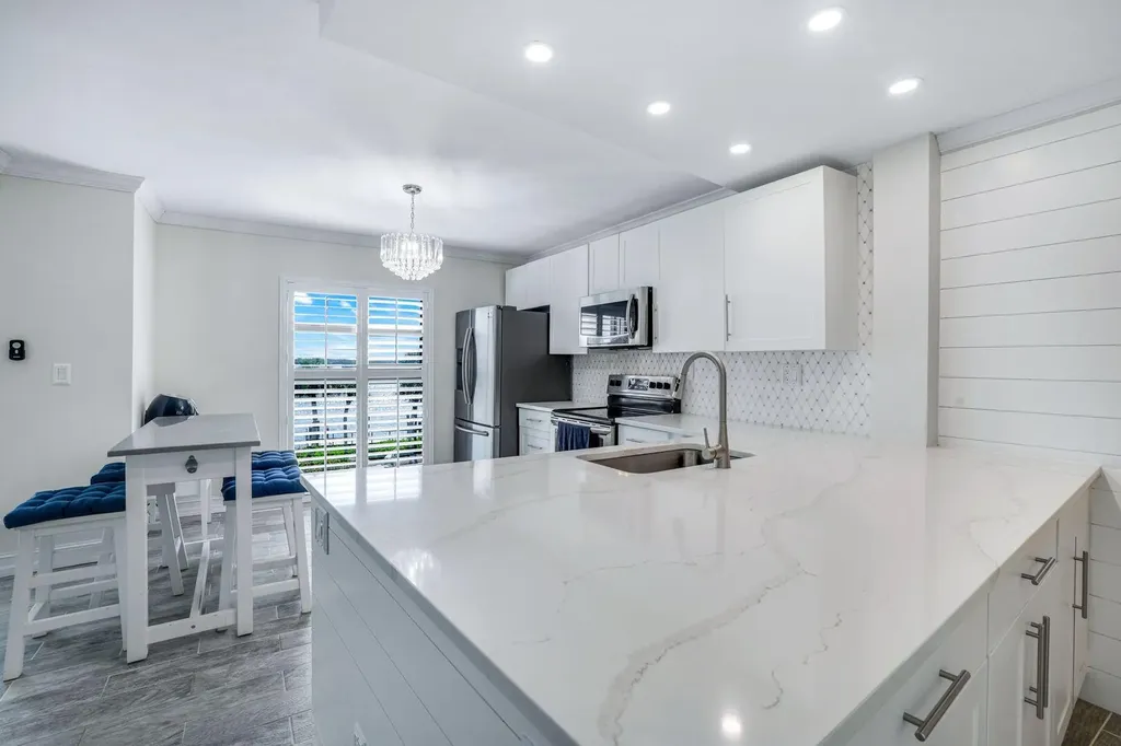 1085 Bald Eagle Drive Marco Island FL 34145