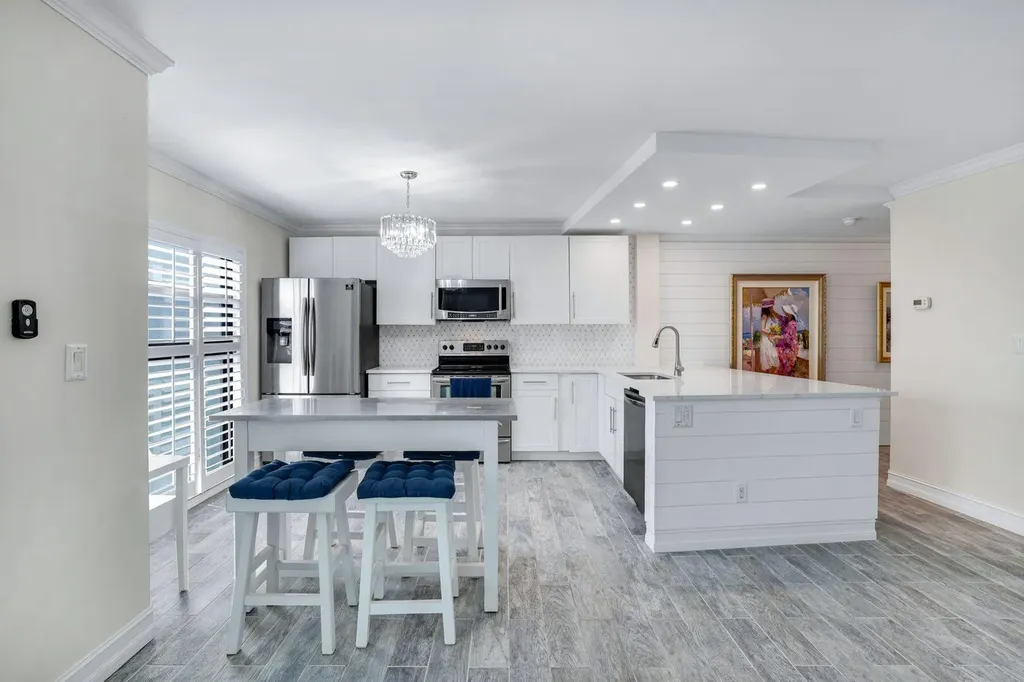 1085 Bald Eagle Drive Marco Island FL 34145