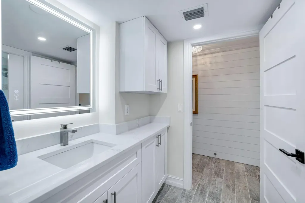 1085 Bald Eagle Drive Marco Island FL 34145