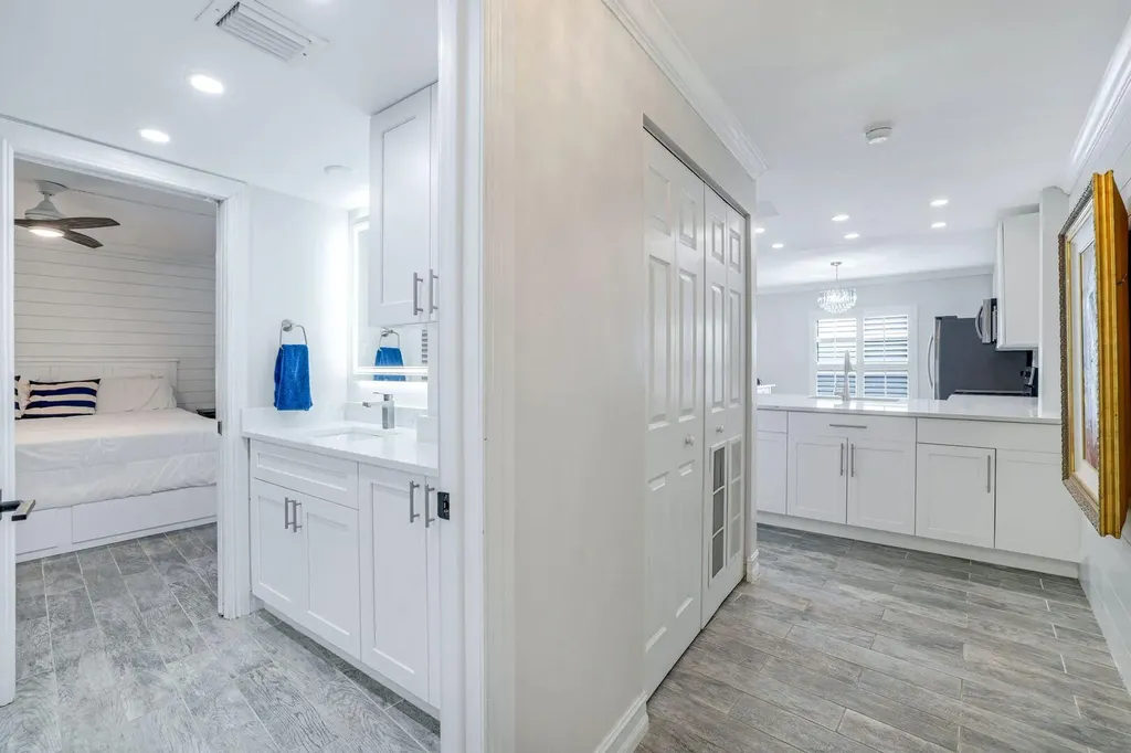 1085 Bald Eagle Drive Marco Island FL 34145