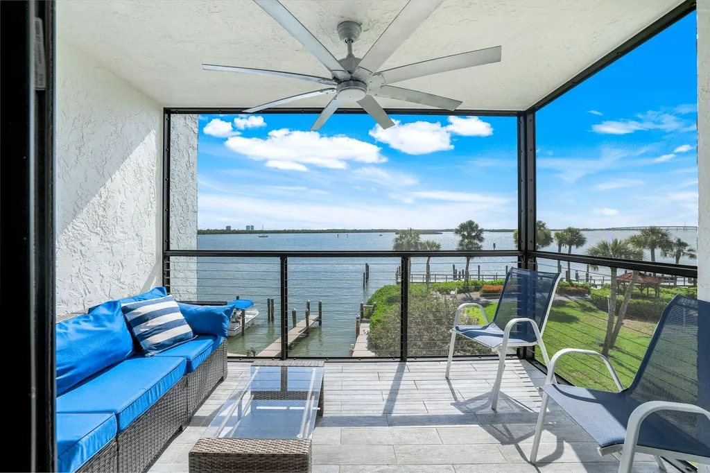 1085 Bald Eagle Drive Marco Island FL 34145