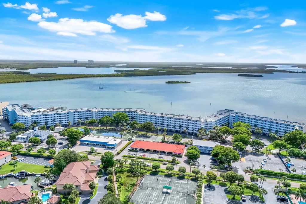 1085 Bald Eagle Drive Marco Island FL 34145