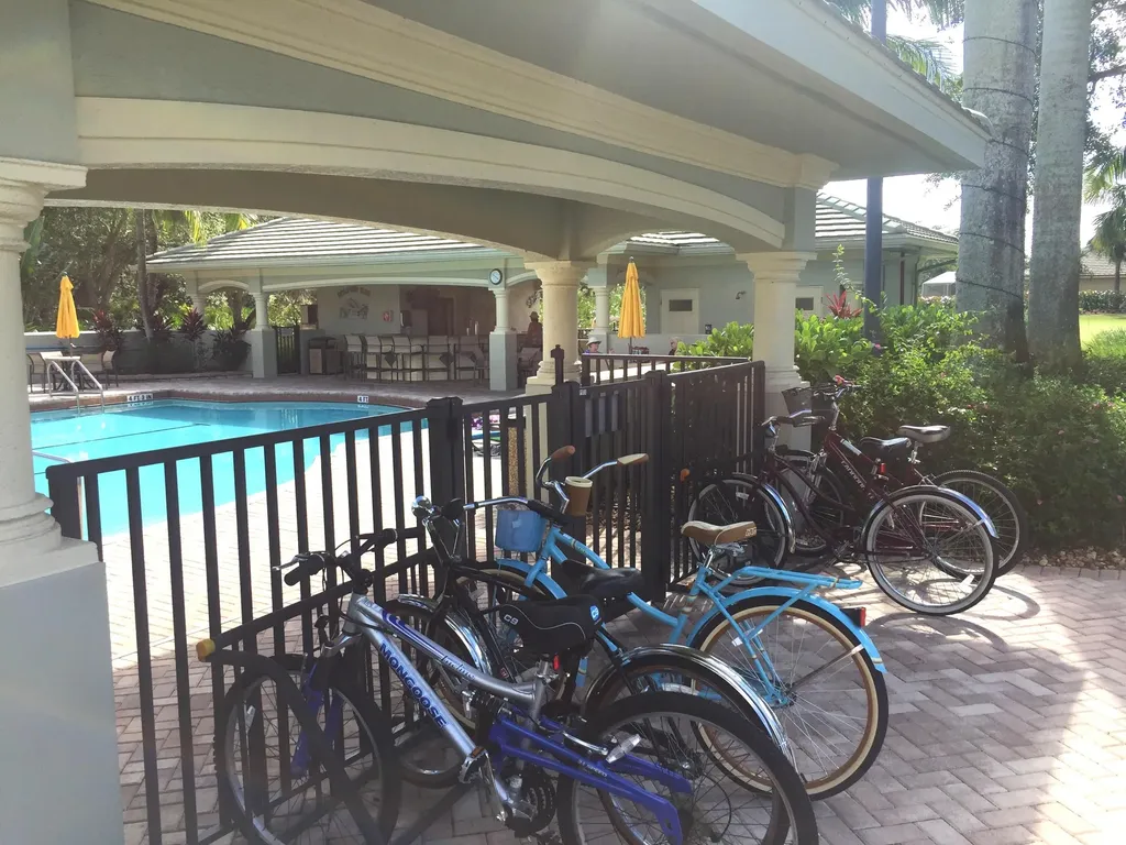 8610 Cedar Hammock Naples FL 34112