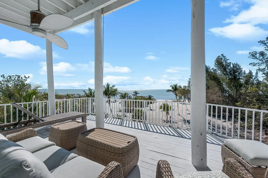 10455 Keewaydin Naples FL 34113