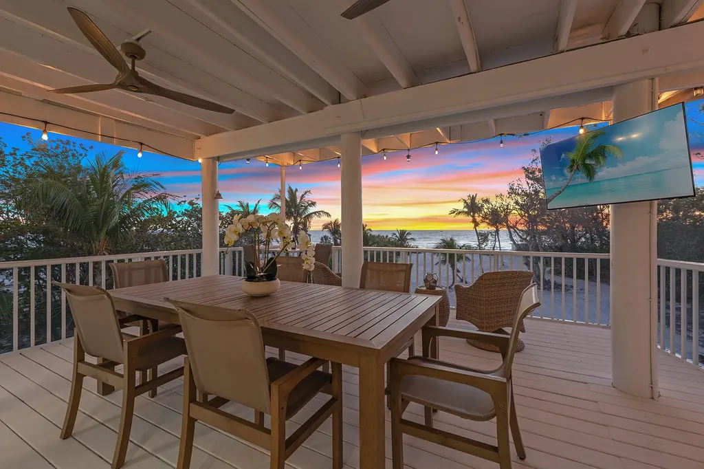 10455 Keewaydin Naples FL 34113