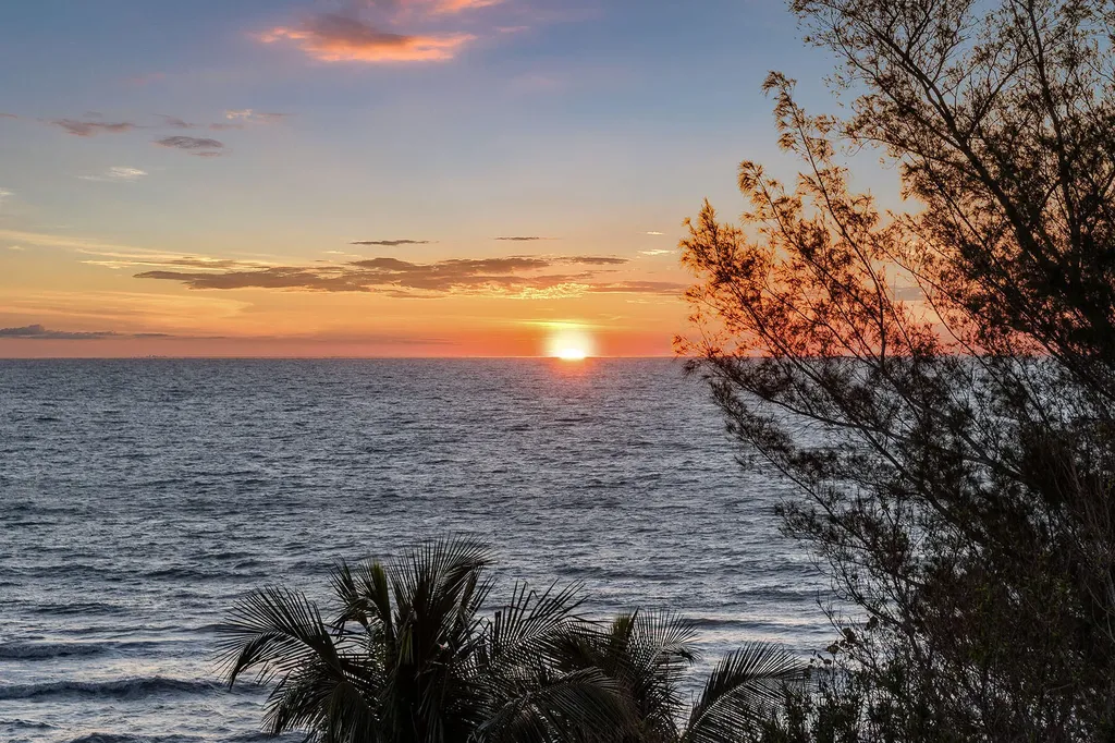 10455 Keewaydin Naples FL 34113