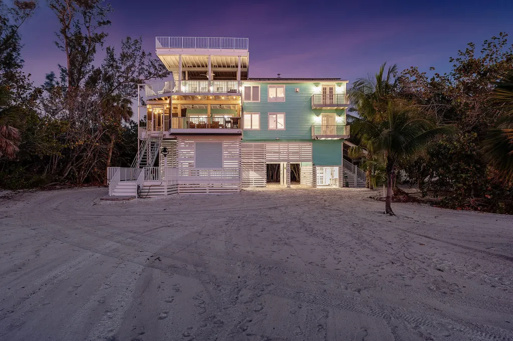 10455 Keewaydin Naples FL 34113