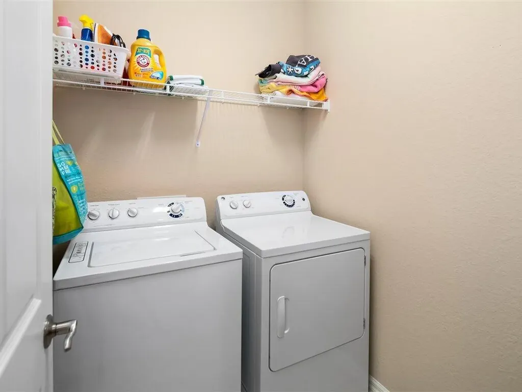 9071 Albion Lane N Naples FL 34113