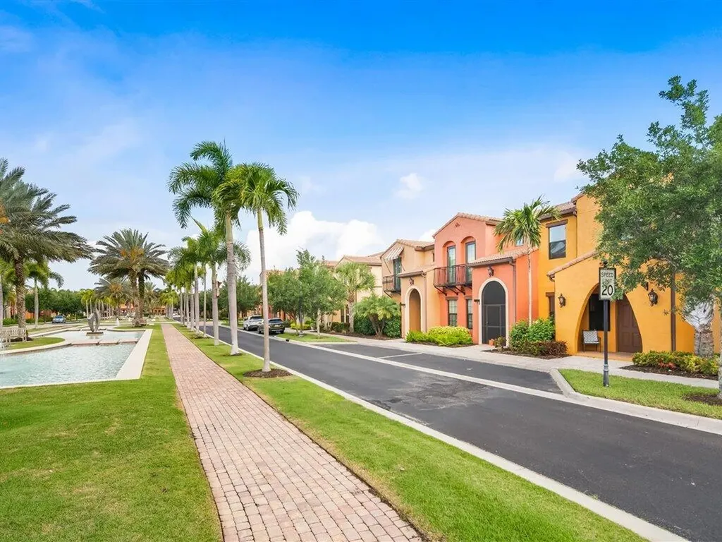 9071 Albion Lane N Naples FL 34113