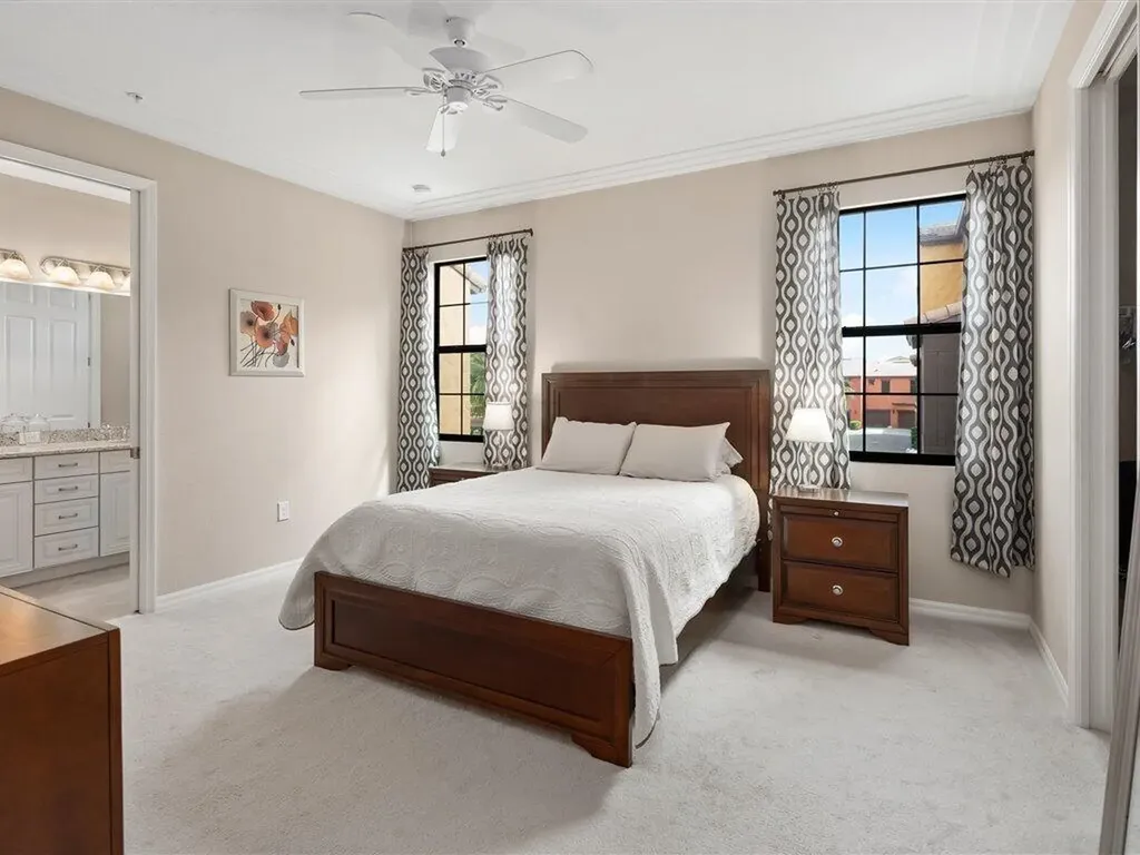 9071 Albion Lane N Naples FL 34113