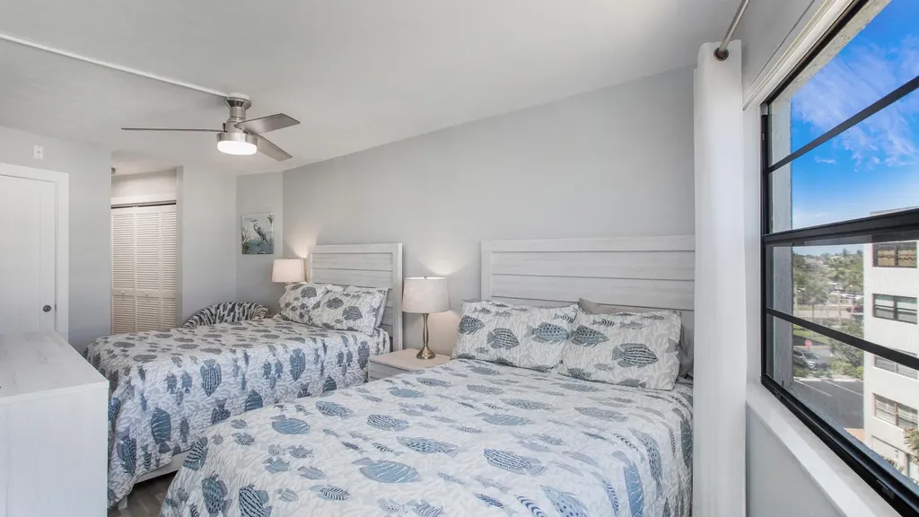 1023 Anglers Marco Island FL 34145