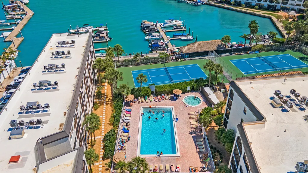 1023 Anglers Marco Island FL 34145