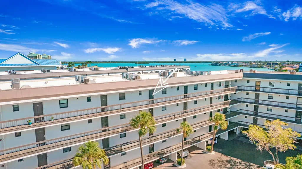 1023 Anglers Marco Island FL 34145