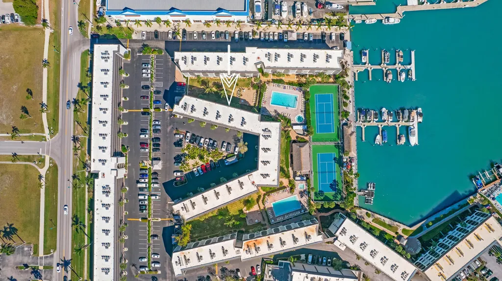 1023 Anglers Marco Island FL 34145