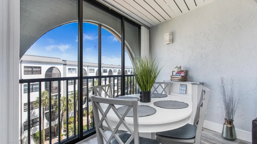 1023 Anglers Marco Island FL 34145