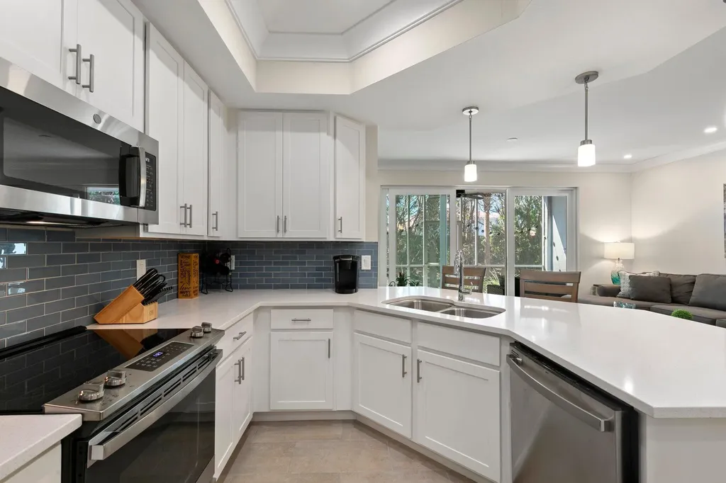 238 Indies Drive E Naples FL 34114