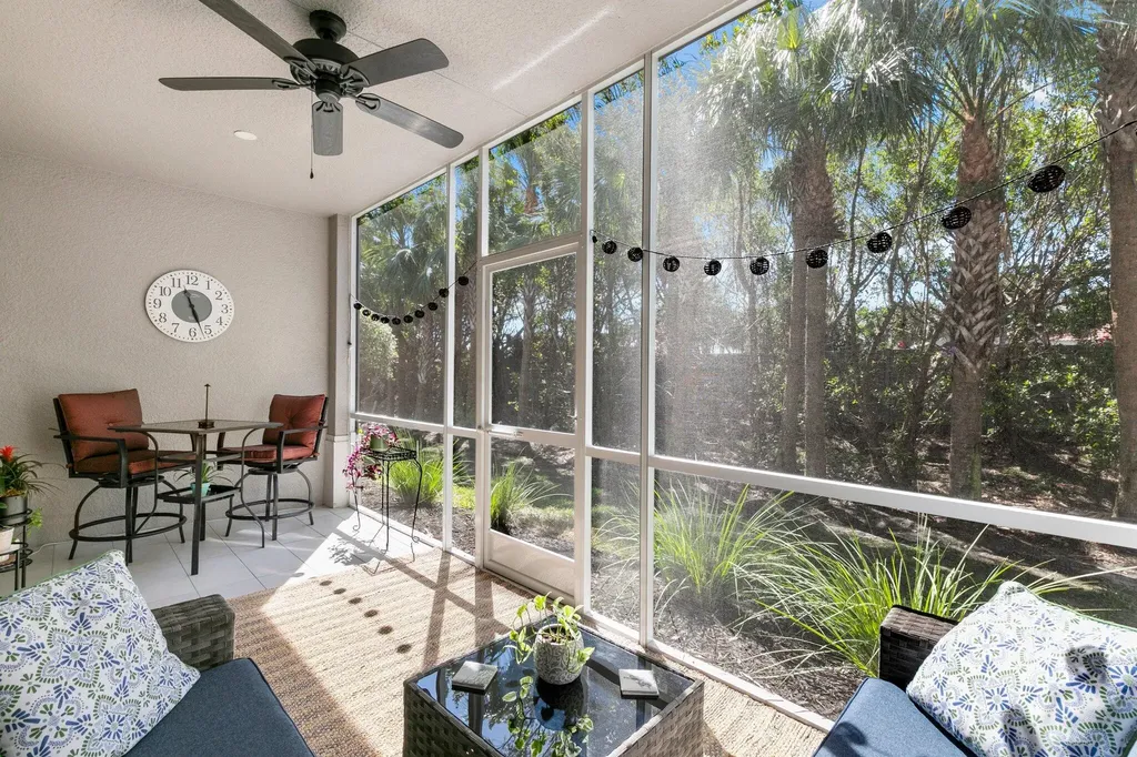 238 Indies Drive E Naples FL 34114