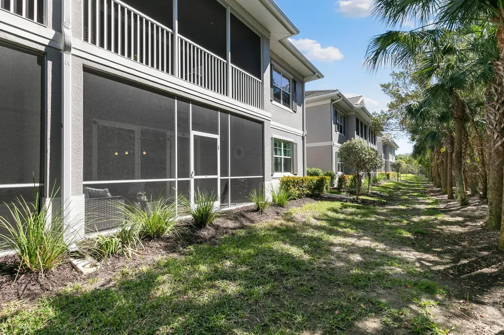 238 Indies Drive E Naples FL 34114