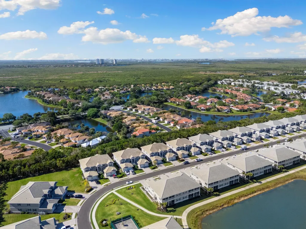 238 Indies Drive E Naples FL 34114