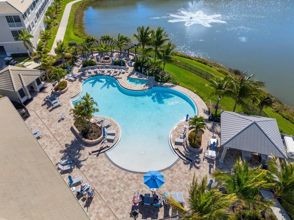 238 Indies Drive E Naples FL 34114