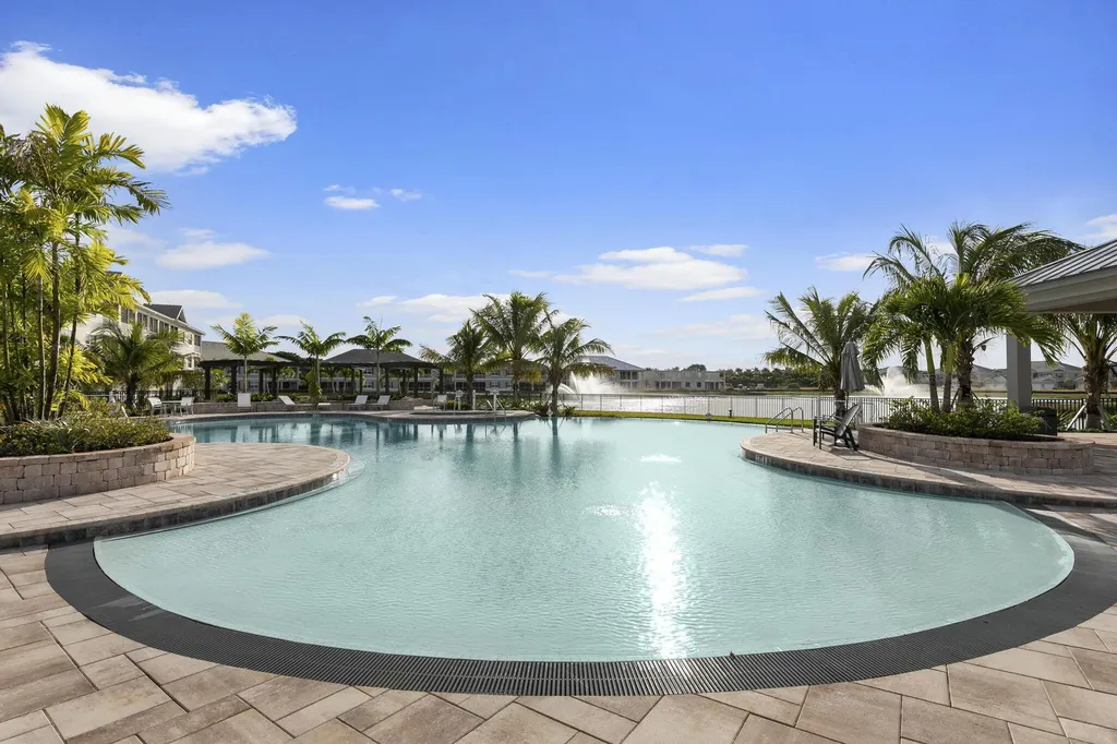 238 Indies Drive E Naples FL 34114