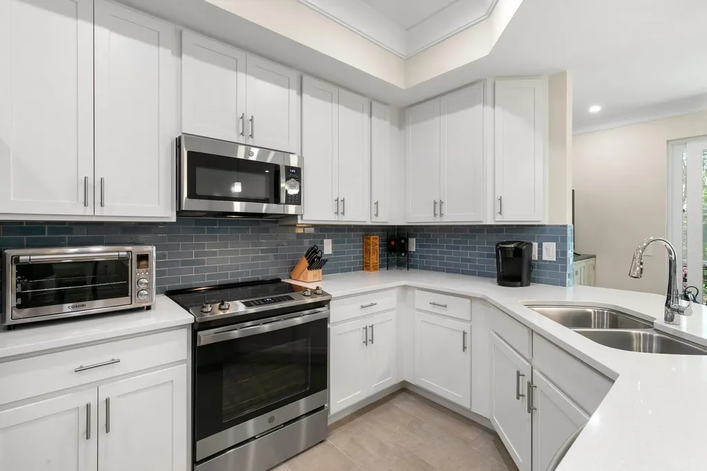 238 Indies Drive E Naples FL 34114