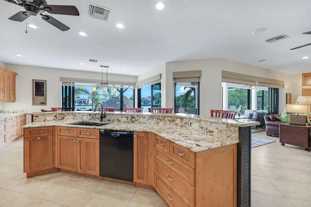 685 Embassy Court Marco Island FL 34145