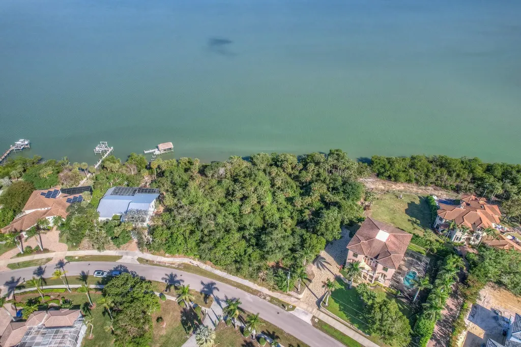 621 Inlet Drive Marco Island FL 34145