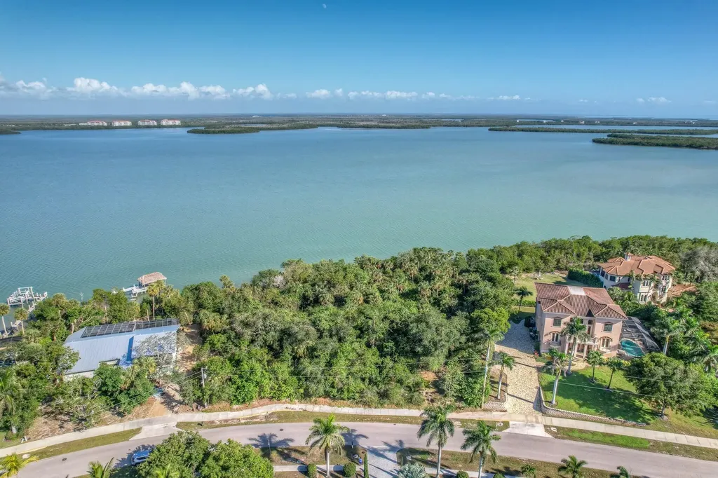 621 Inlet Drive Marco Island FL 34145