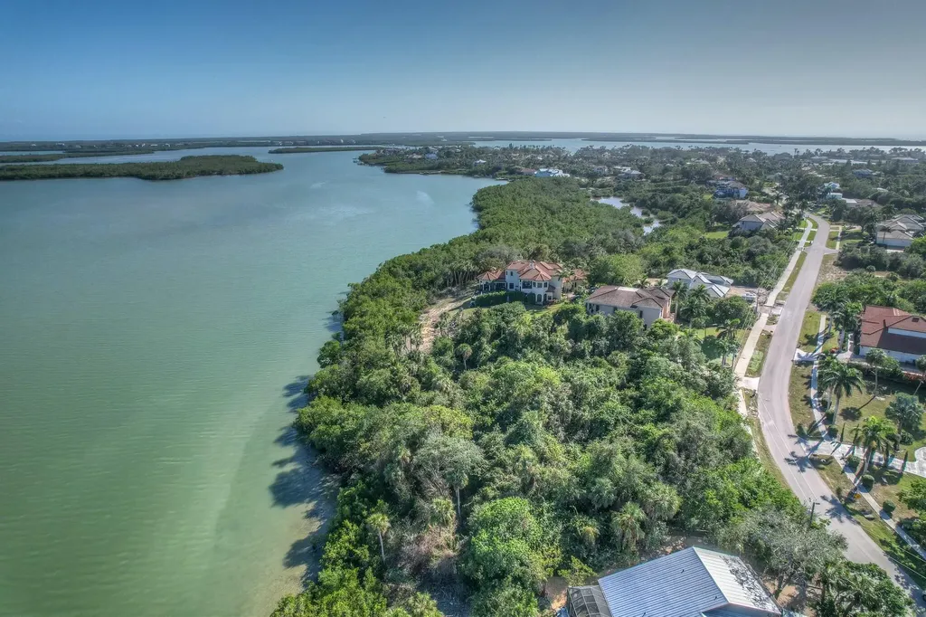 621 Inlet Drive Marco Island FL 34145