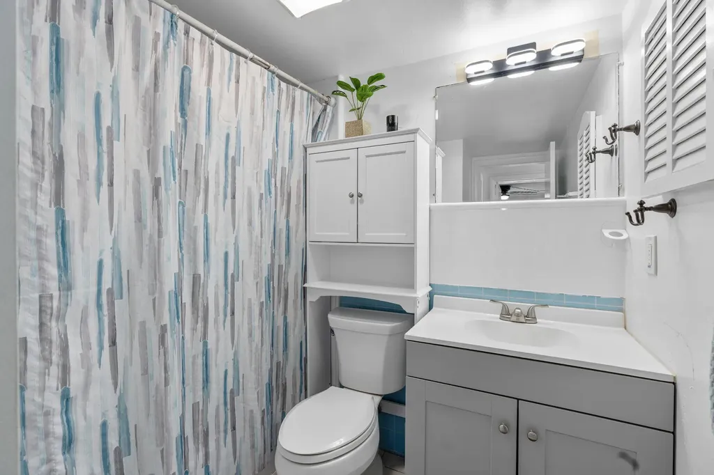 1047 Hartley Marco Island FL 34145