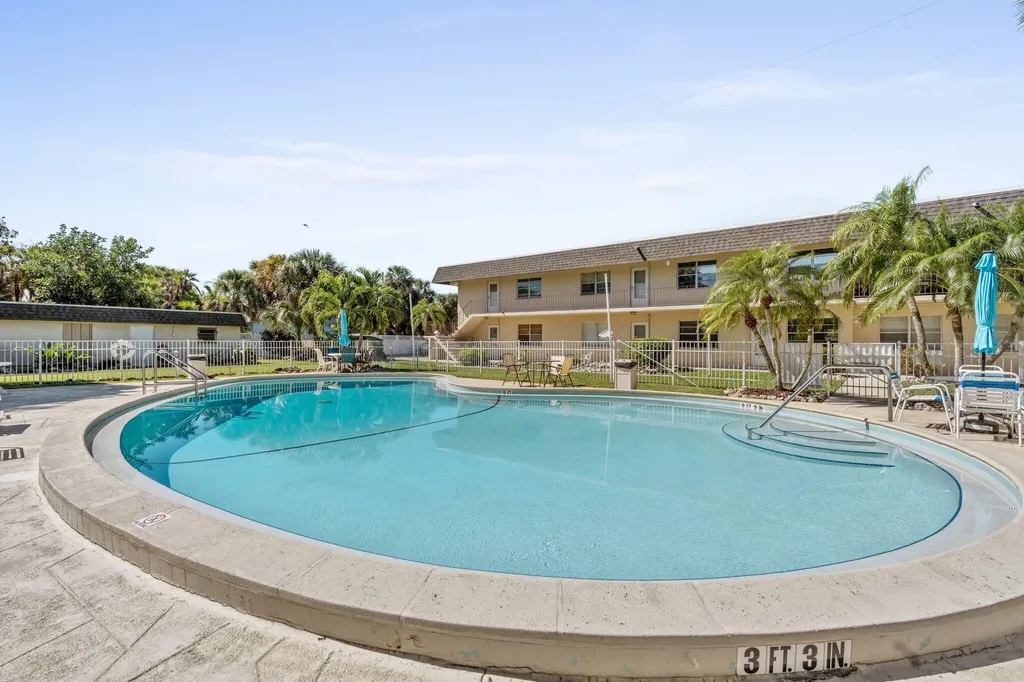 1047 Hartley Marco Island FL 34145