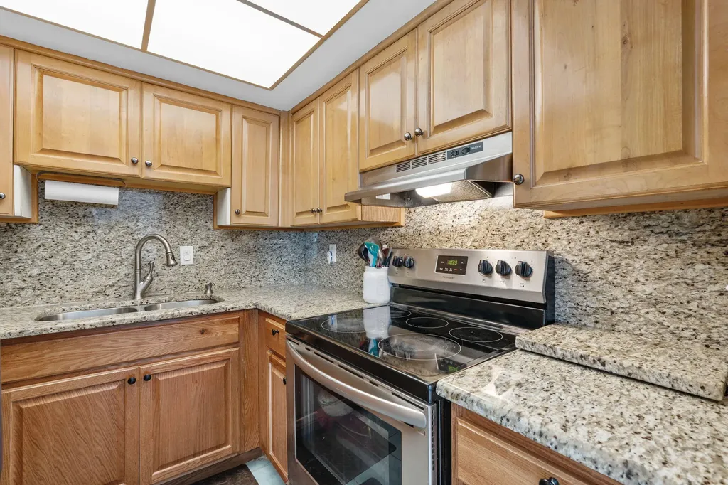 1047 Hartley Marco Island FL 34145