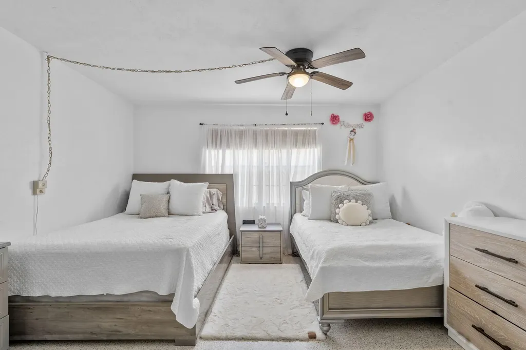 1047 Hartley Marco Island FL 34145