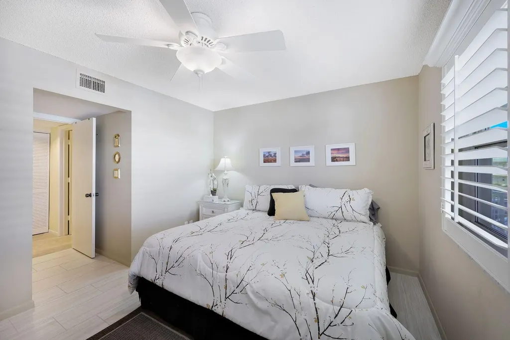 169 S Collier Marco Island FL 34145