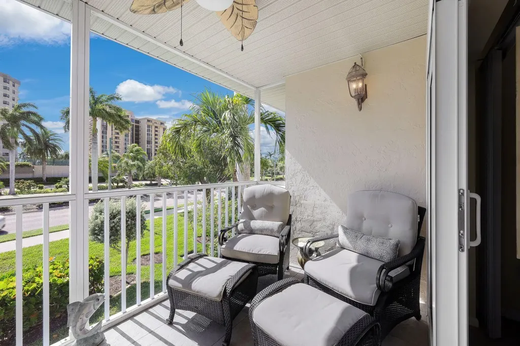 169 S Collier Marco Island FL 34145