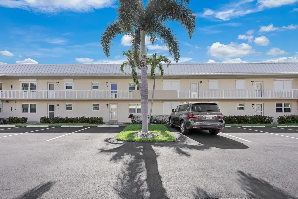 169 S Collier Marco Island FL 34145