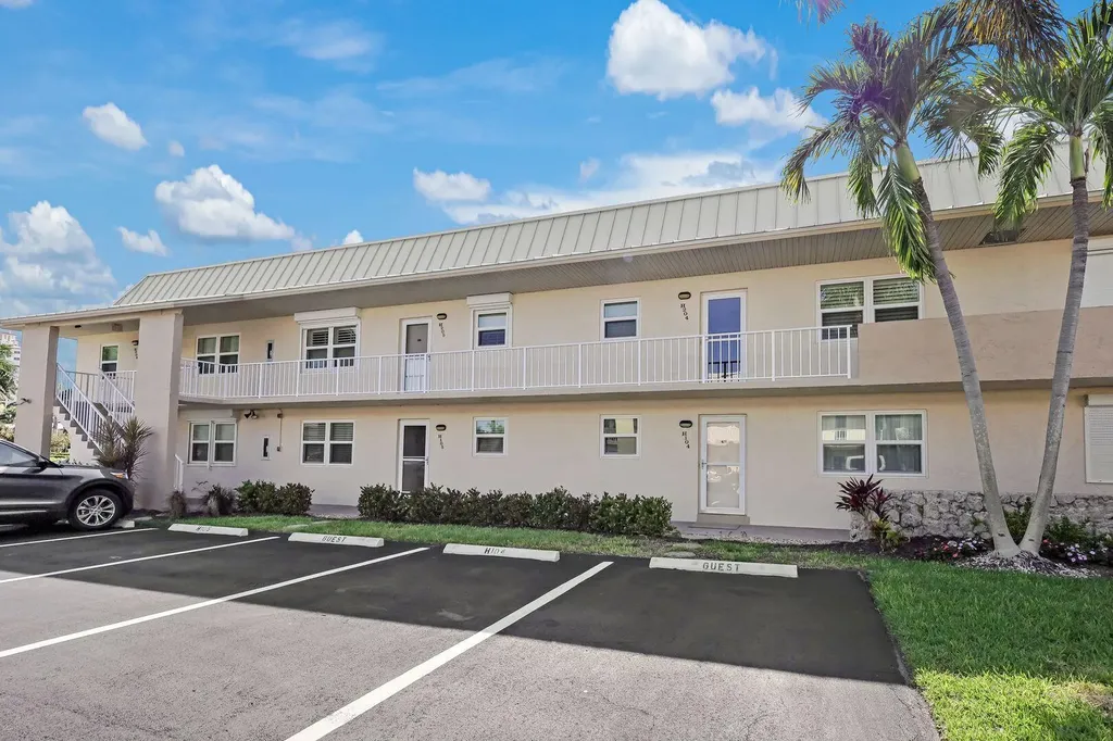 169 S Collier Marco Island FL 34145