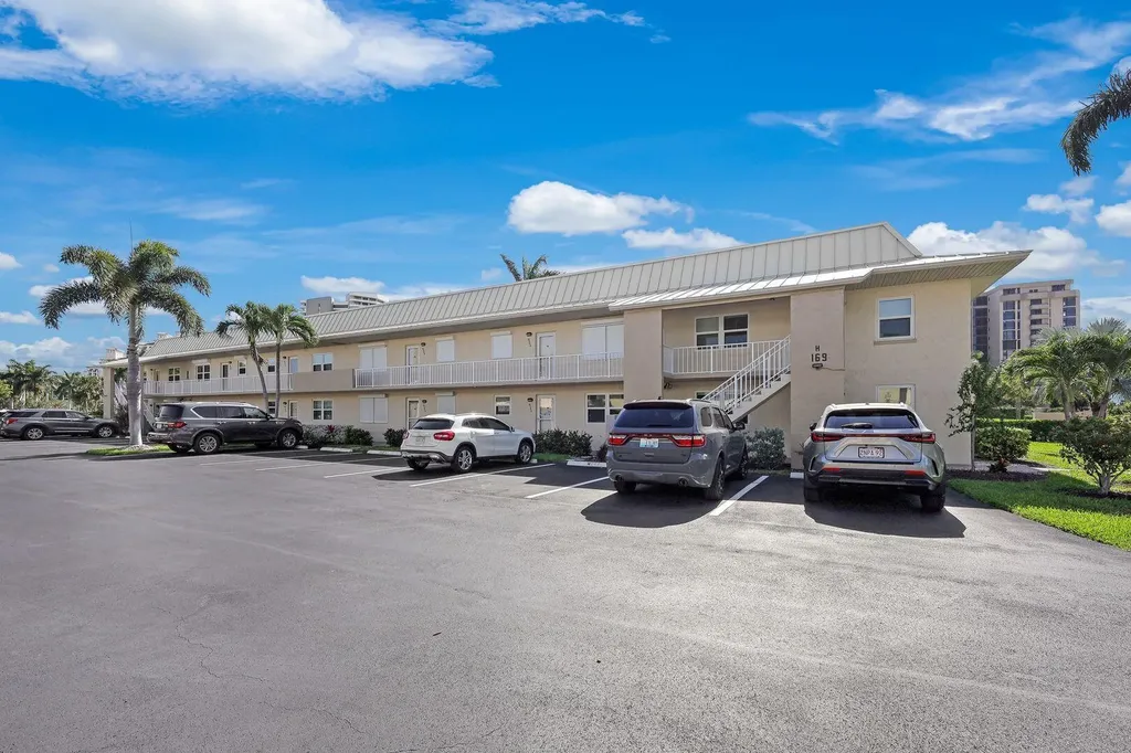 169 S Collier Marco Island FL 34145