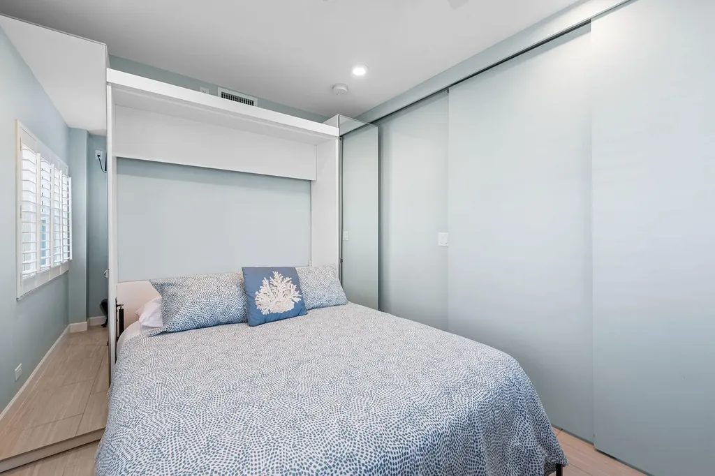 220 Seaview Court Marco Island FL 34145