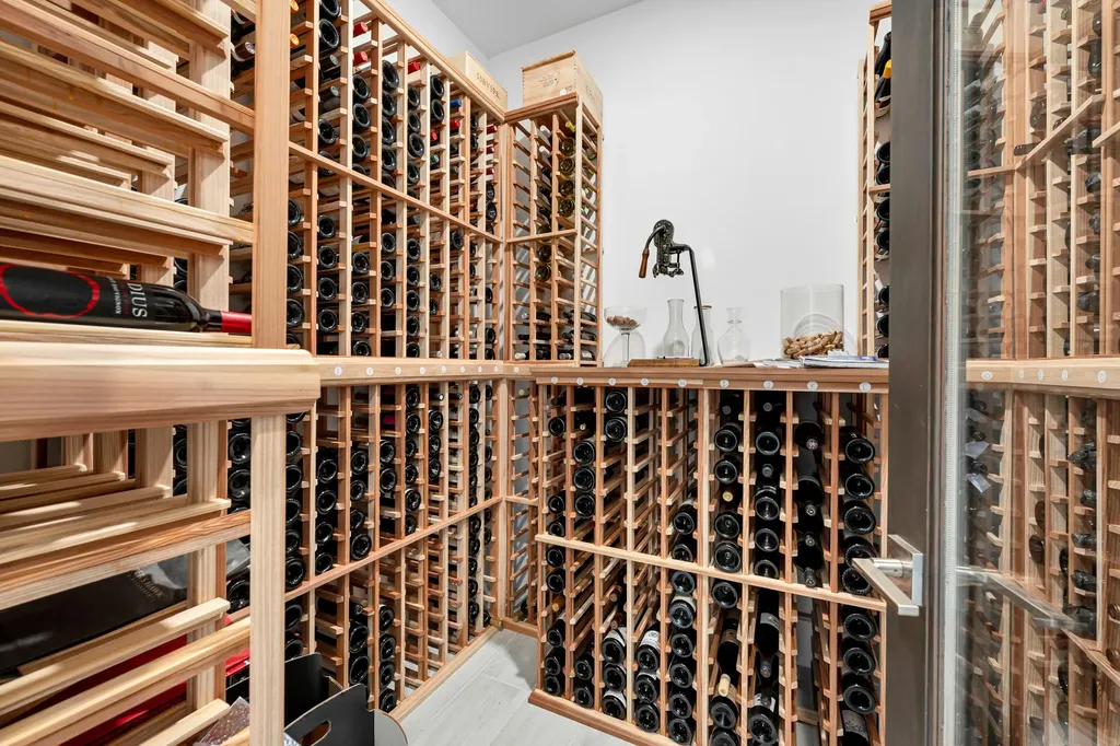 3225 Cotuit Court Naples FL 34114