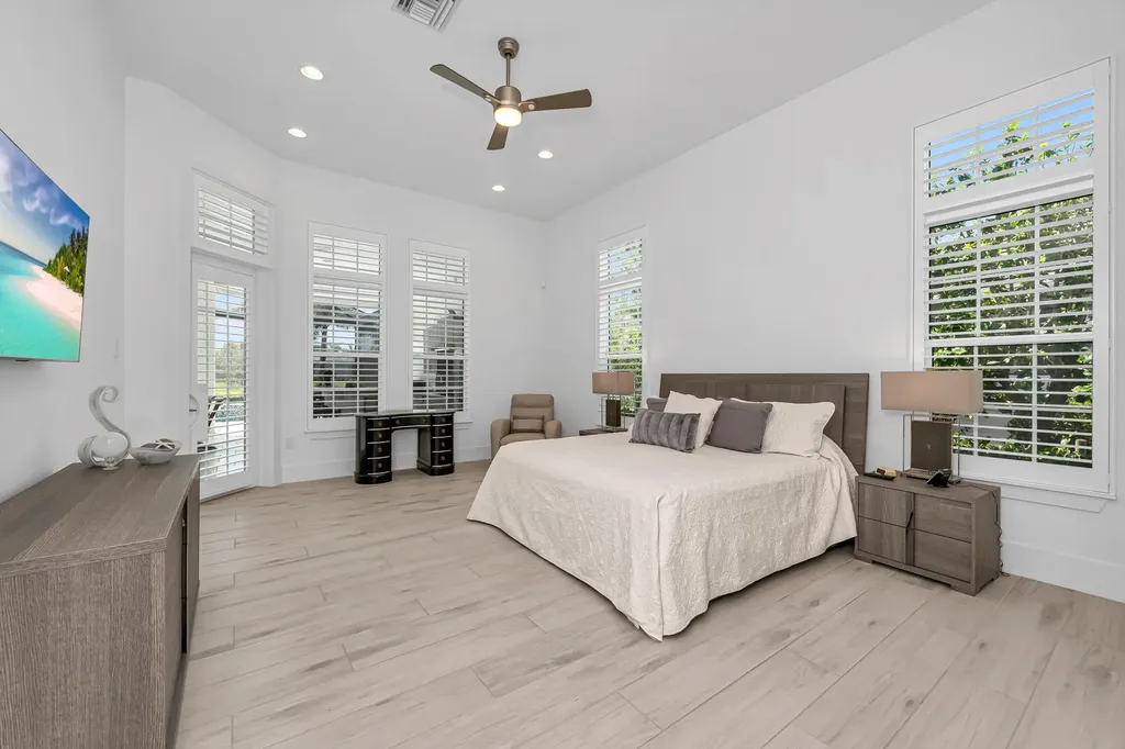 3225 Cotuit Court Naples FL 34114